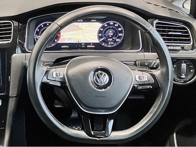 VolksWagen GOLF 2017-09 8056-10