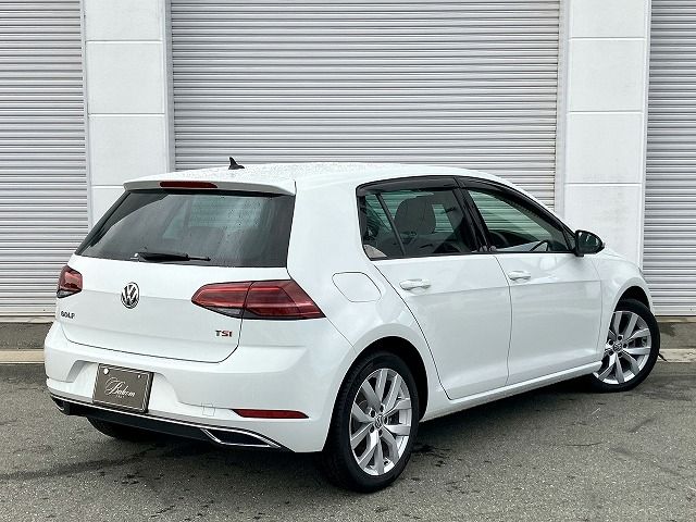 VolksWagen GOLF 2017-09 8056-1