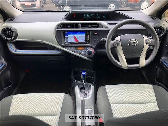 Toyota AQUA 2014-12 261675-1