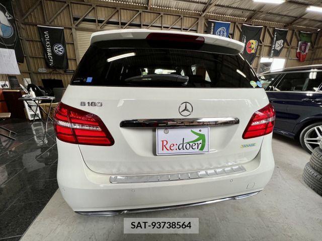 Mercedes Benz B-CLASS 2017-06 200173-15