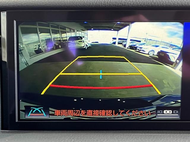 Lexus IS 2016-10 181833-8