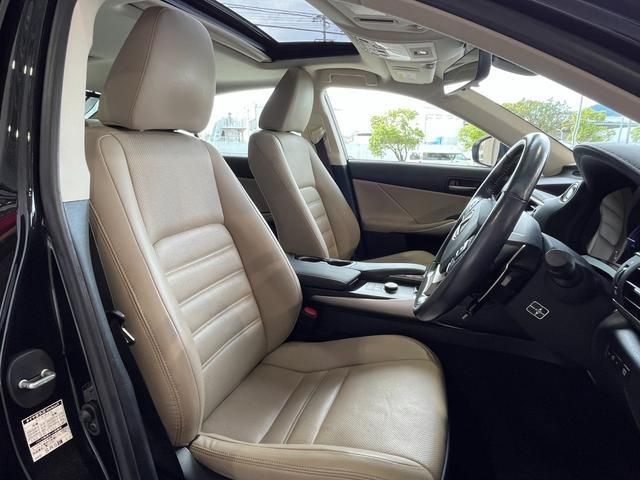 Lexus IS 2016-10 181833-15