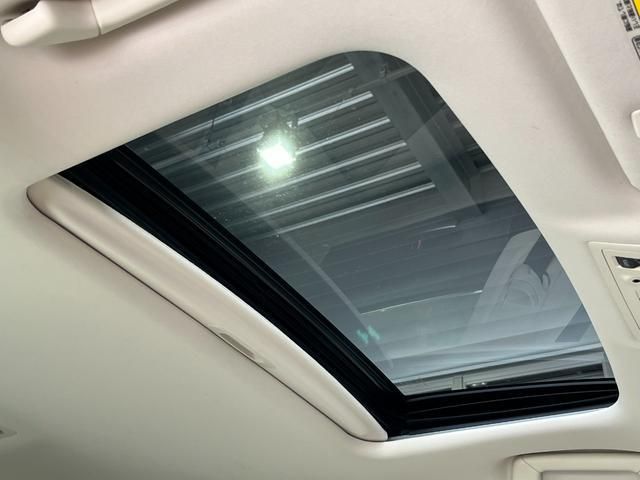 Lexus IS 2016-10 181833-4