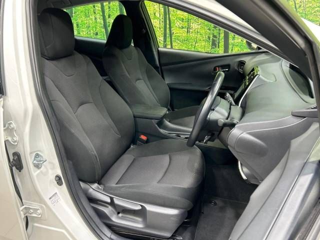 Toyota PRIUS 2019-07 20120-8