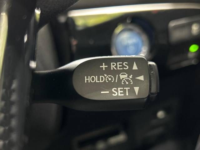 Toyota PRIUS 2019-07 20120-6