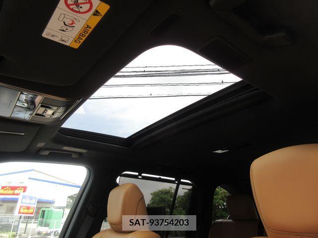 Lexus LX 2023-04 388378-16