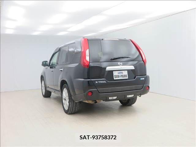 Nissan X-TRAIL 2011-11 256812-3