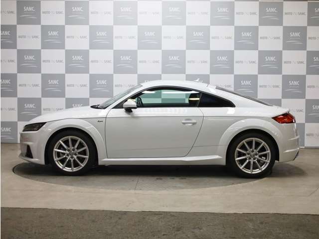 Audi TT 2016-08 1851-13