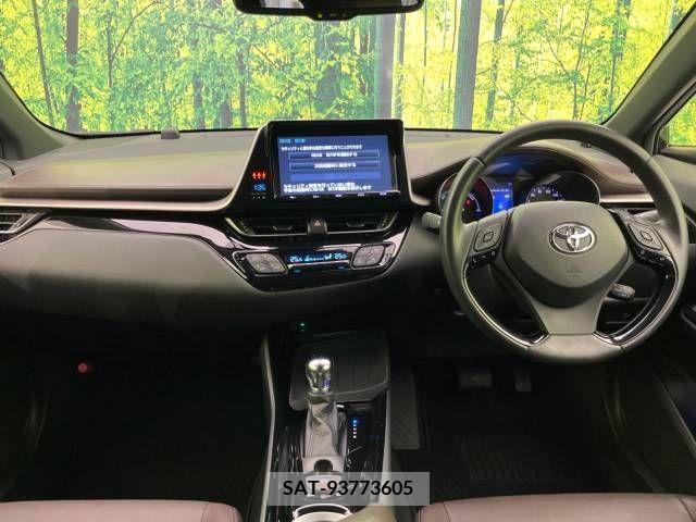 Toyota C-HR 2017-05 264195-1