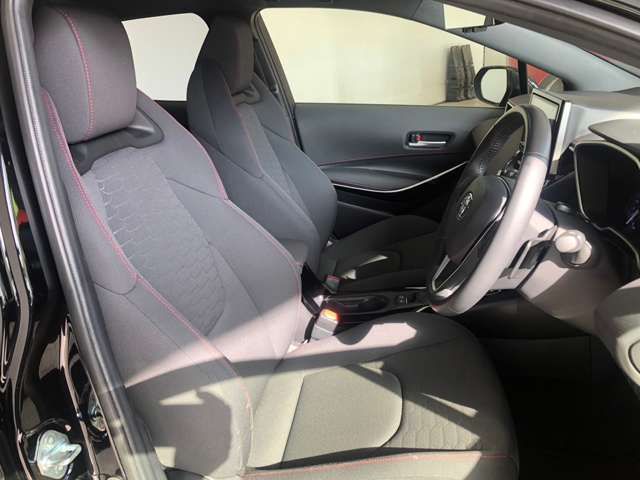 Toyota COROLLA SPORT 2018-10 19686-17