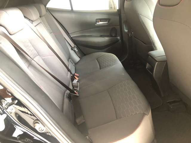 Toyota COROLLA SPORT 2018-10 19686-19