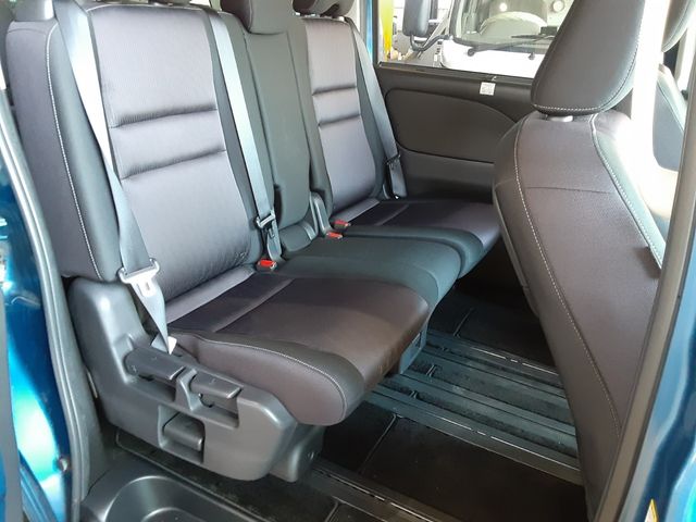 Nissan SERENA 2017-12 7217-8