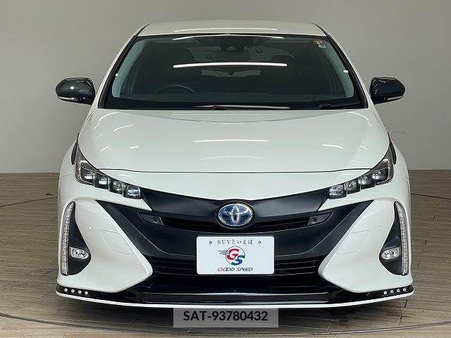 Toyota PRIUS PHV 2017-07 375850-11