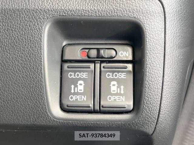 Honda N BOX CUSTOM 2013-09 306518-2