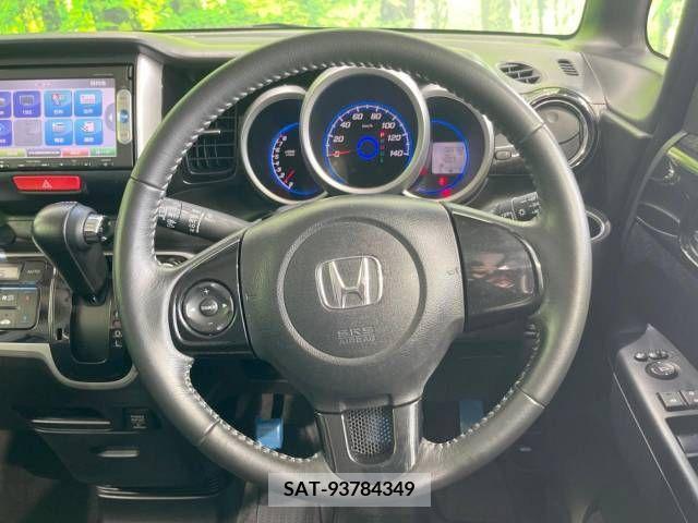 Honda N BOX CUSTOM 2013-09 306518-8