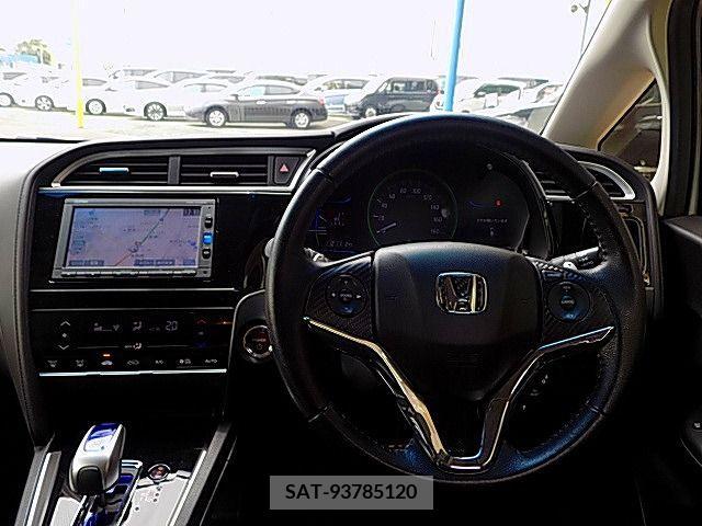 Honda SHUTTLE 2017-04 284995-1