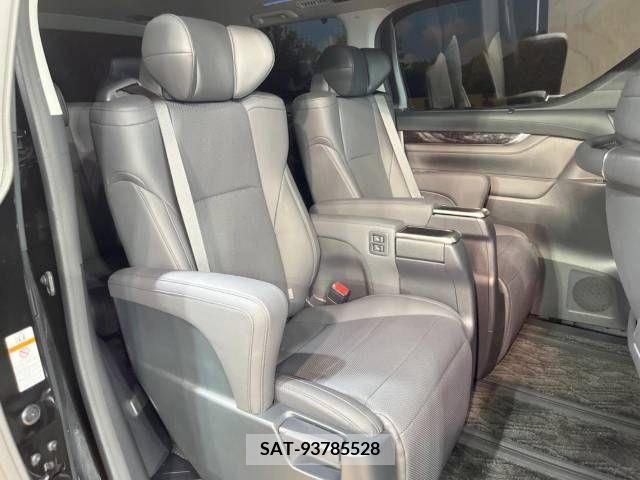 Toyota ALPHARD 2022-05 339041-9