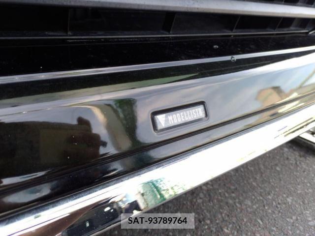 Toyota VOXY 2017-07 352587-10
