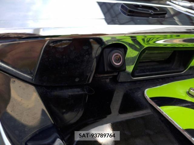 Toyota VOXY 2017-07 352587-25