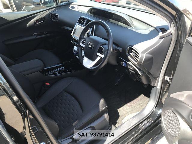 Toyota PRIUS PHV 2017-05 282546-9