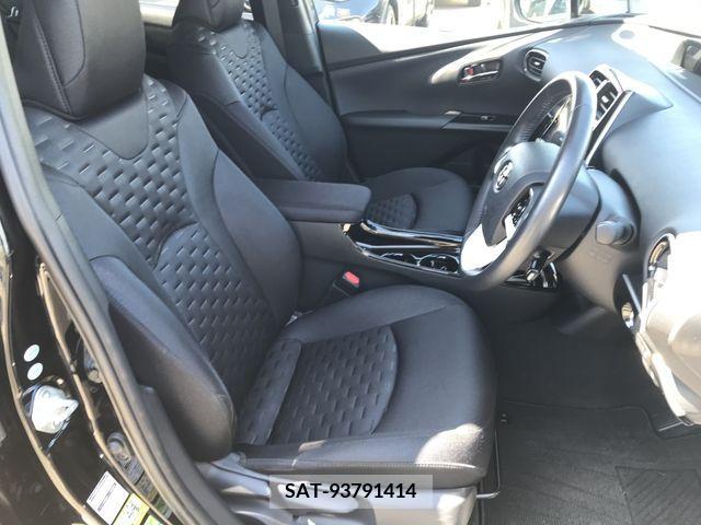 Toyota PRIUS PHV 2017-05 282546-10