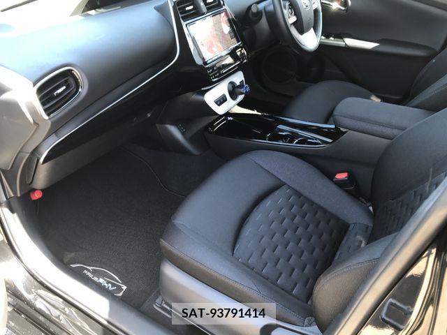 Toyota PRIUS PHV 2017-05 282546-14