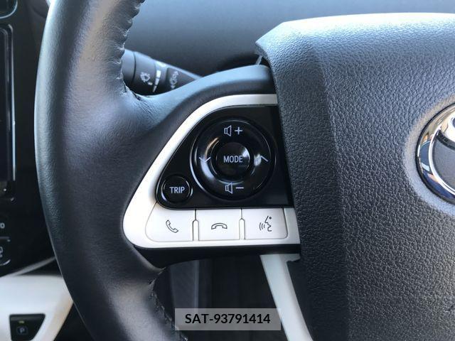 Toyota PRIUS PHV 2017-05 282546-18