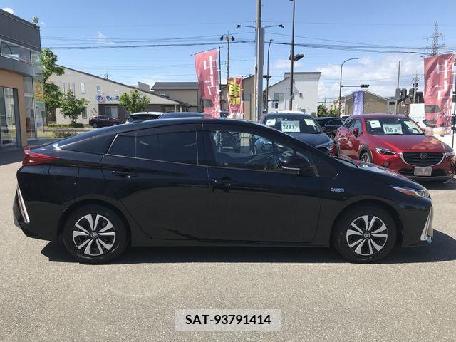 Toyota PRIUS PHV 2017-05 282546-5