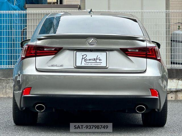 Lexus IS 2013-11 362841-5