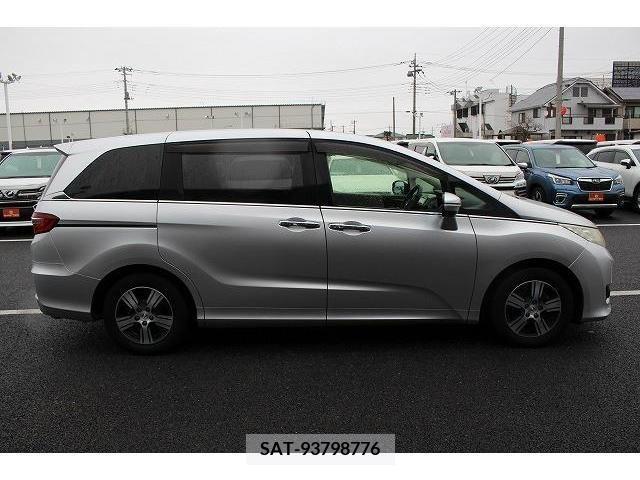 Honda ODYSSEY 2013-11 215370-8