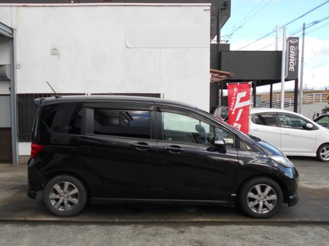 Honda FREED 2010-02 196135-2