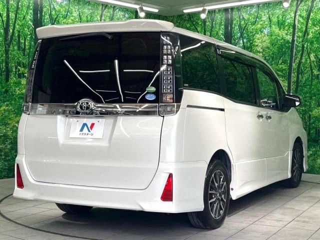 Toyota VOXY 2015-02 21316-18