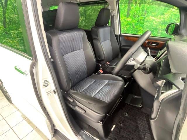 Toyota VOXY 2015-02 21316-8