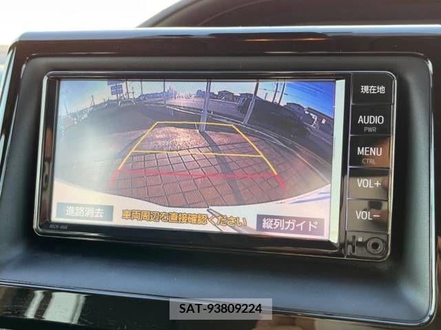 Toyota VOXY 2019-09 321657-3