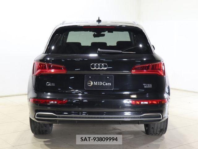 Audi Q5 2017-12 317988-2