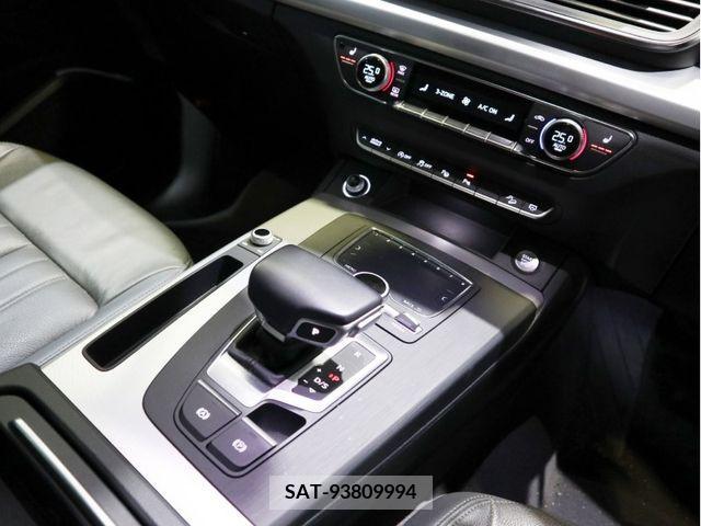 Audi Q5 2017-12 317988-11