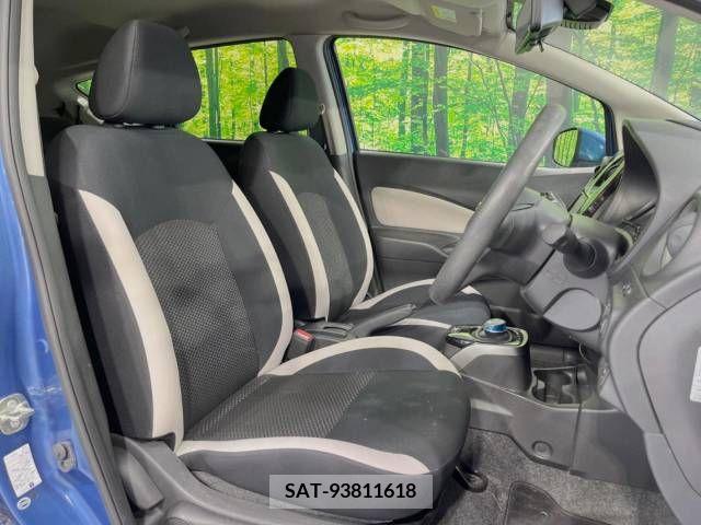 Nissan NOTE 2018-04 365439-8