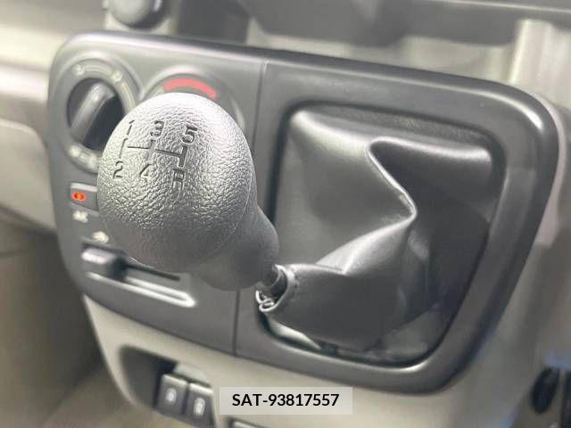 Suzuki EVERY 2023-10 359914-3