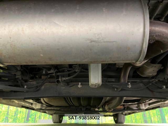 Nissan SERENA 2005-08 393895-19