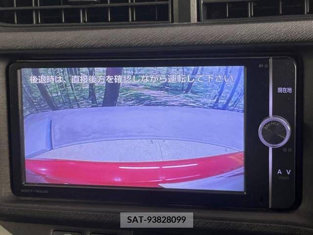 Toyota AQUA 2013-03 260586-3