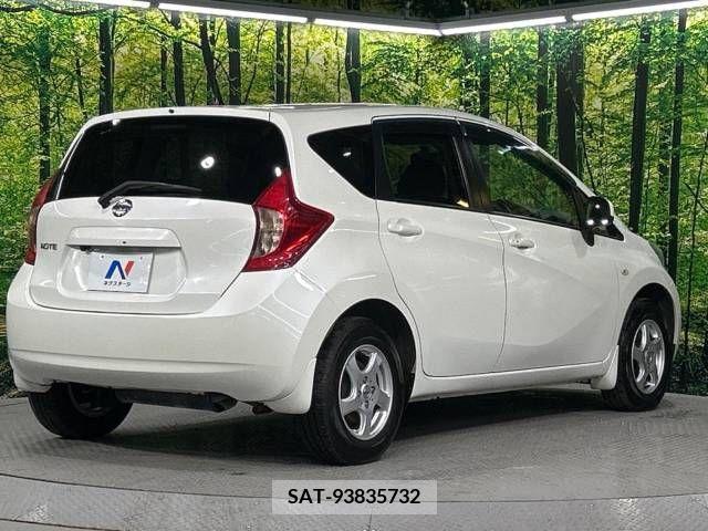 Nissan NOTE 2013-06 381016-17
