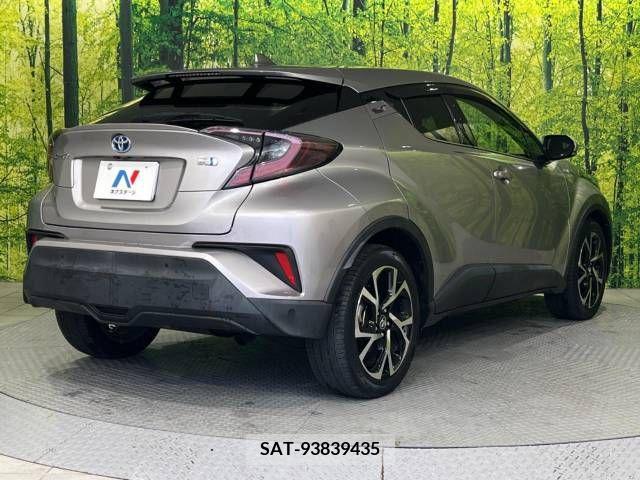 Toyota C-HR 2017-05 223337-17