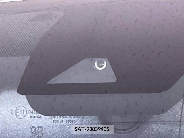 Toyota C-HR 2017-05 223337-4