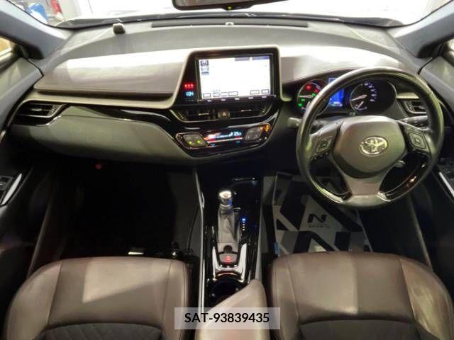 Toyota C-HR 2017-05 223337-1