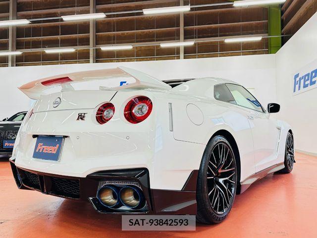 Nissan GT-R 2023-05 315023-9