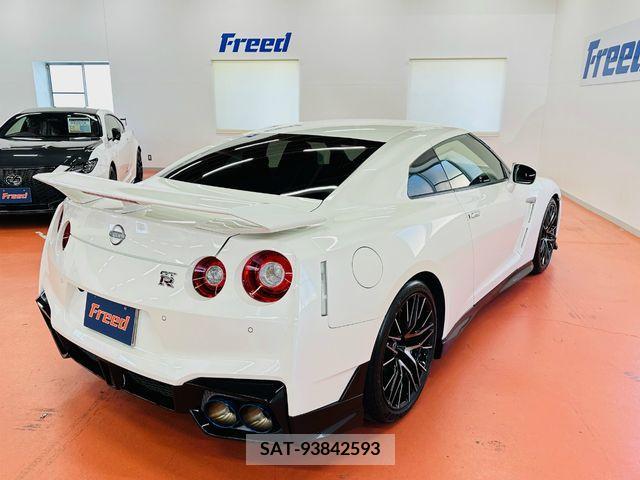 Nissan GT-R 2023-05 315023-10