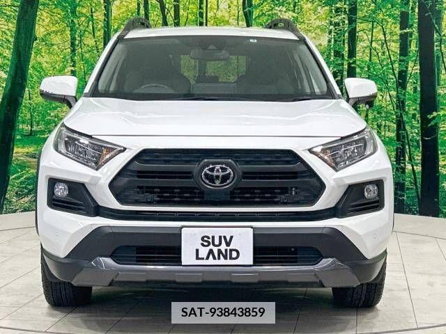 Toyota RAV4 2021-08 379568-12