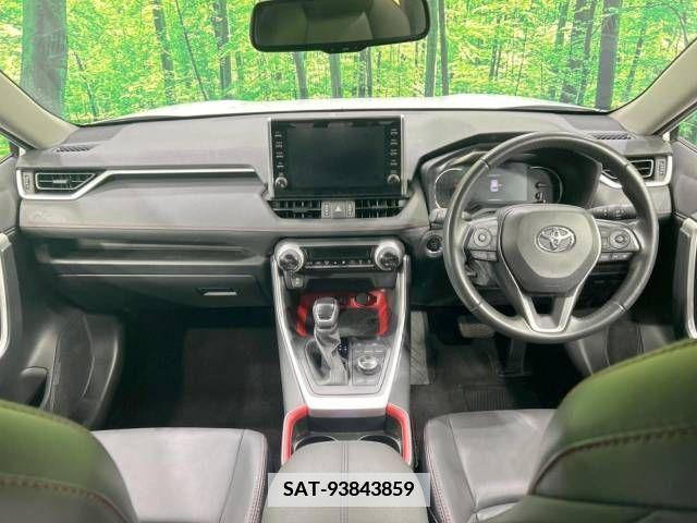 Toyota RAV4 2021-08 379568-1