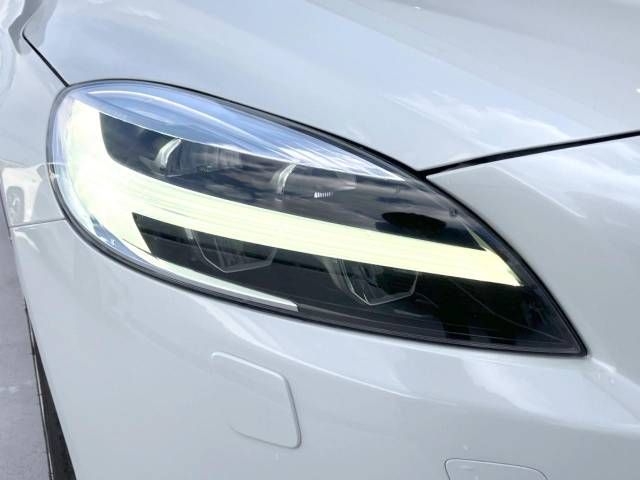 Volvo V40 2020-03 188002-14