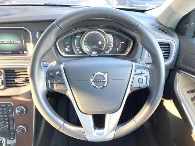 Volvo V40 2020-03 188002-10